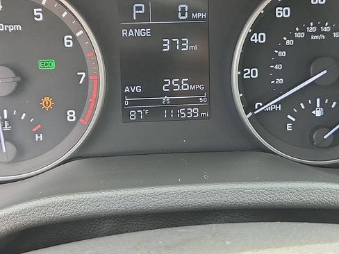 Used 2017 Hyundai Elantra SE FWD image 14