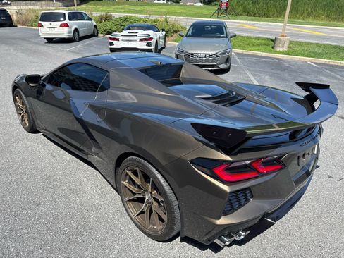 Used 2021 Chevrolet Corvette Stingray Preferred Conv w/ Z51 Performance Package RWD image 10