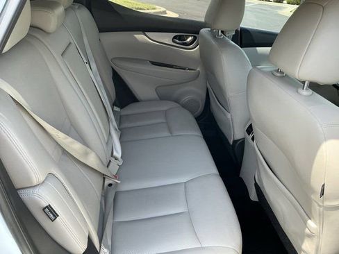 Used 2020 Nissan Rogue Sport SL w/ Premium Package FWD image 19