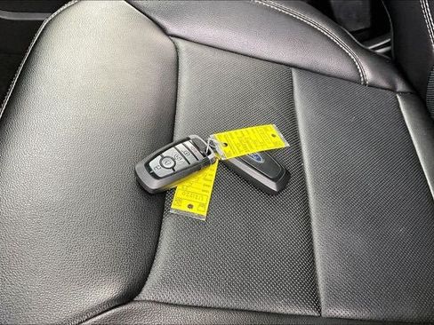 Used 2023 Ford Explorer Limited w/ Limited Technology Package AWD/4WD image 14