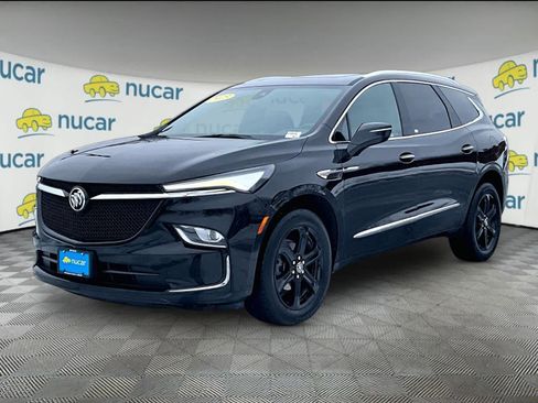 Used 2023 Buick Enclave Essence w/ Experience Buick Package image 3