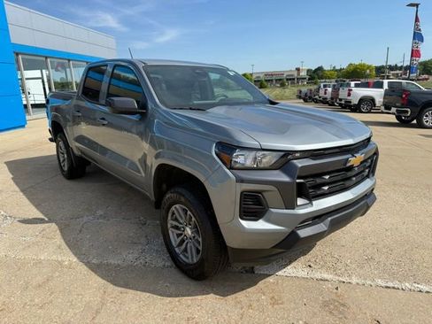 Used 2026 Chevrolet Colorado LT AWD/4WD image 7