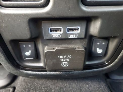 Used 2025 Dodge Durango GT AWD/4WD image 16