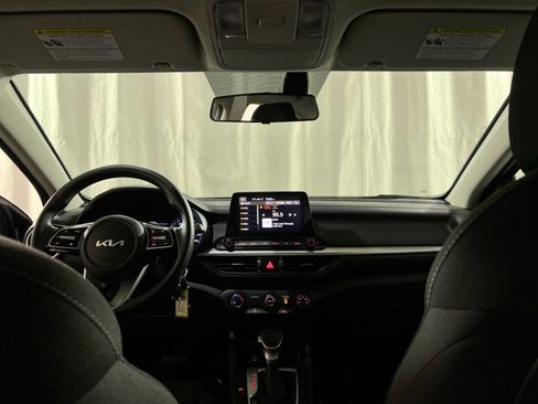 Used 2024 Kia Forte LXS image 17