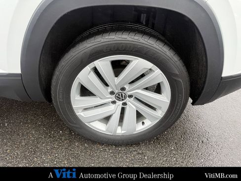 Used 2023 Volkswagen Atlas Cross Sport SE w/ Panoramic Sunroof Package image 13