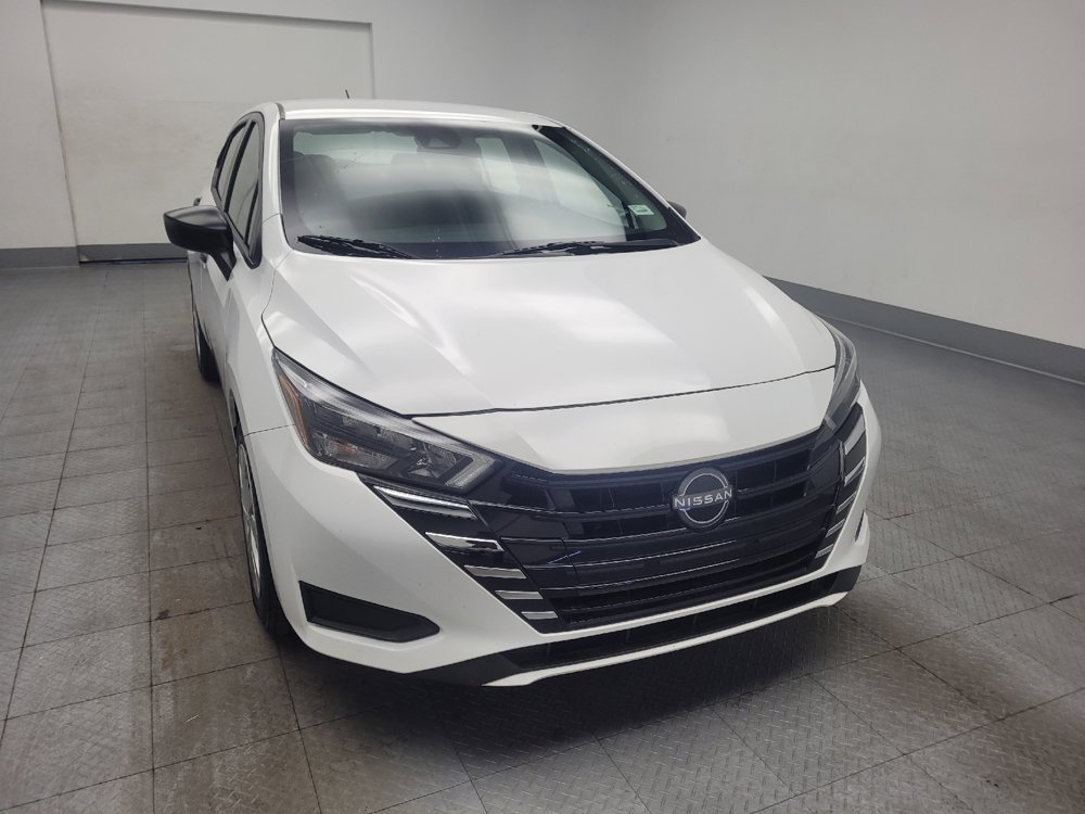 Used 2025 Nissan Versa S w/ Trunk Package FWD image 14