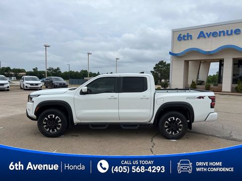 Used 2023 Nissan Frontier PRO-4X w/ Tow Package AWD/4WD image 8