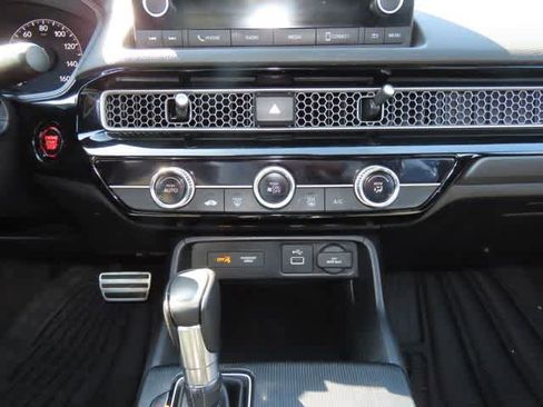 Used 2023 Honda Civic Sport image 19