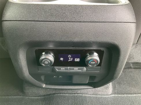 Used 2025 GMC Acadia Elevation image 23