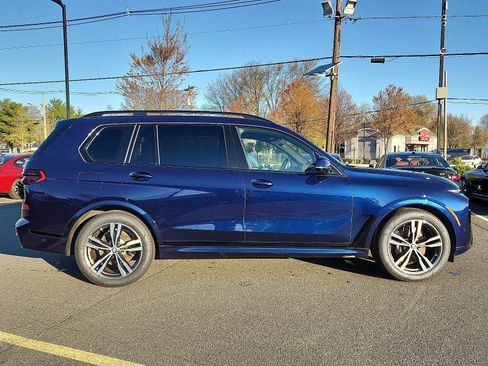 Certified 2024 BMW X7 xDrive40i w/ M Sport Package image 7