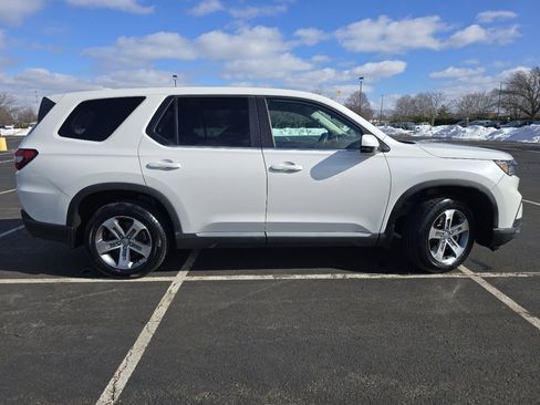 Used 2023 Honda Pilot EX-L image 19