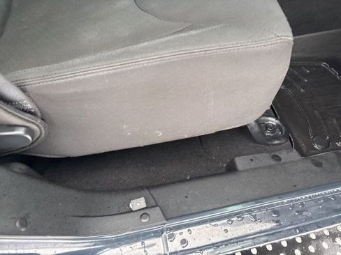 Used 2018 Jeep Wrangler Unlimited Sport S image 33