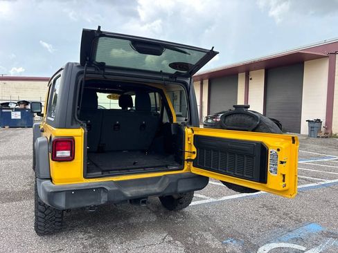 Used 2021 Jeep Wrangler Unlimited Sport AWD/4WD image 14