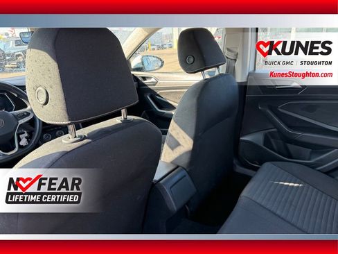 Used 2024 Volkswagen Jetta S image 40