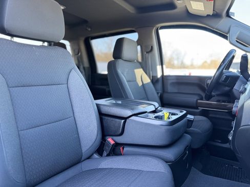 Used 2022 Chevrolet Silverado 2500 LT w/ Convenience Package image 11