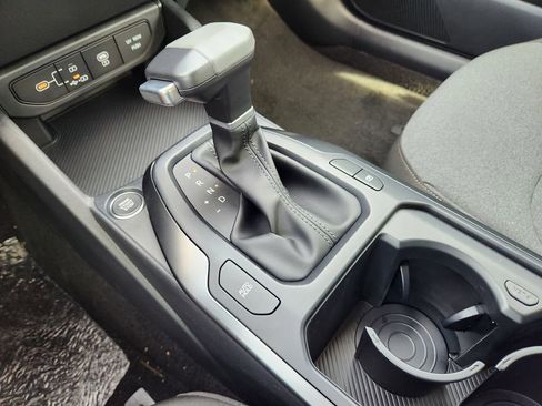 New 2026 Kia K4 FWD image 17