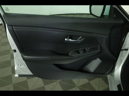 Used 2021 Nissan Sentra SV w/ Trunk Package FWD image 20