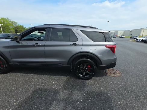 Used 2021 Ford Explorer ST w/ Equipment Group 401A AWD/4WD image 2