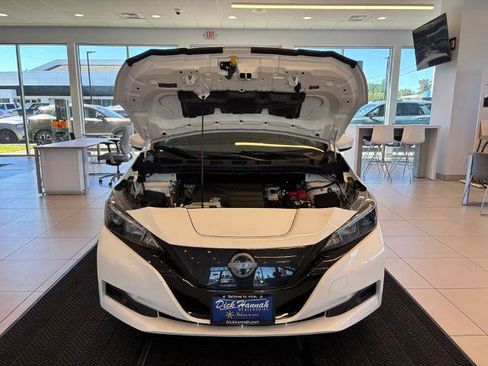 Certified 2024 Nissan Leaf S FWD image 5
