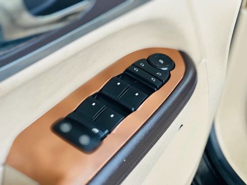 Used 2009 Buick Enclave CXL w/ Entertainment Package #2 image 14