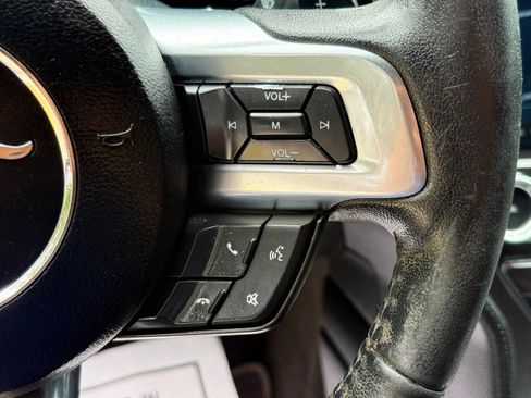 Used 2017 Ford Mustang GT Premium w/ Equipment Group 401A RWD image 28