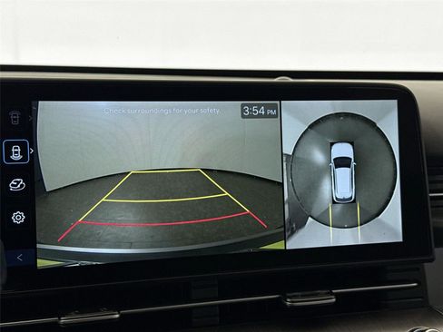 Used 2024 Hyundai Kona Limited FWD image 26
