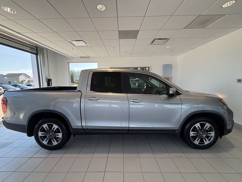 Used 2019 Honda Ridgeline RTL image 6