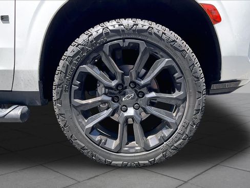 Used 2022 Chevrolet Tahoe Z71 AWD/4WD image 10