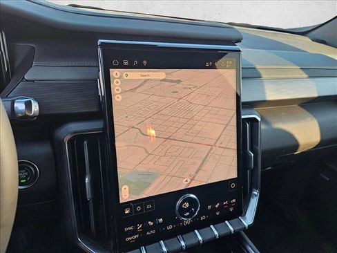 Used 2026 GMC Acadia AT4 w/ Super Cruise Package image 12