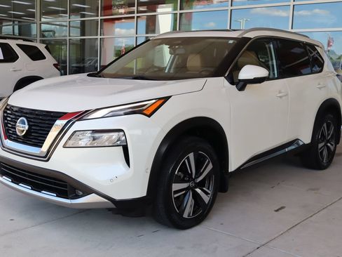 Used 2021 Nissan Rogue Platinum AWD/4WD image 3