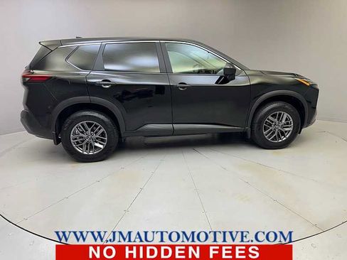 Used 2023 Nissan Rogue S AWD/4WD image 6