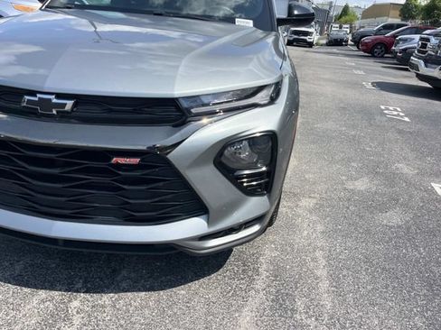 Used 2023 Chevrolet TrailBlazer RS FWD image 11