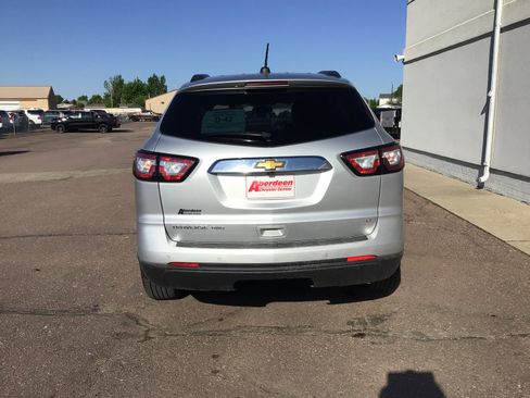 Used 2017 Chevrolet Traverse LT AWD/4WD image 9