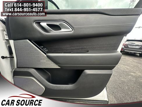 Used 2018 Land Rover Range Rover Velar R-Dynamic HSE AWD/4WD image 33