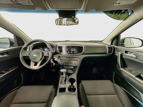 Used 2020 Kia Sportage LX w/ LX Popular Package AWD/4WD image 3