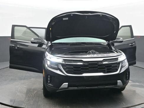 Used 2025 Kia Seltos SX w/ SX Sunroof Package image 54