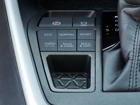 Certified 2025 Toyota RAV4 XLE Premium AWD/4WD image 39