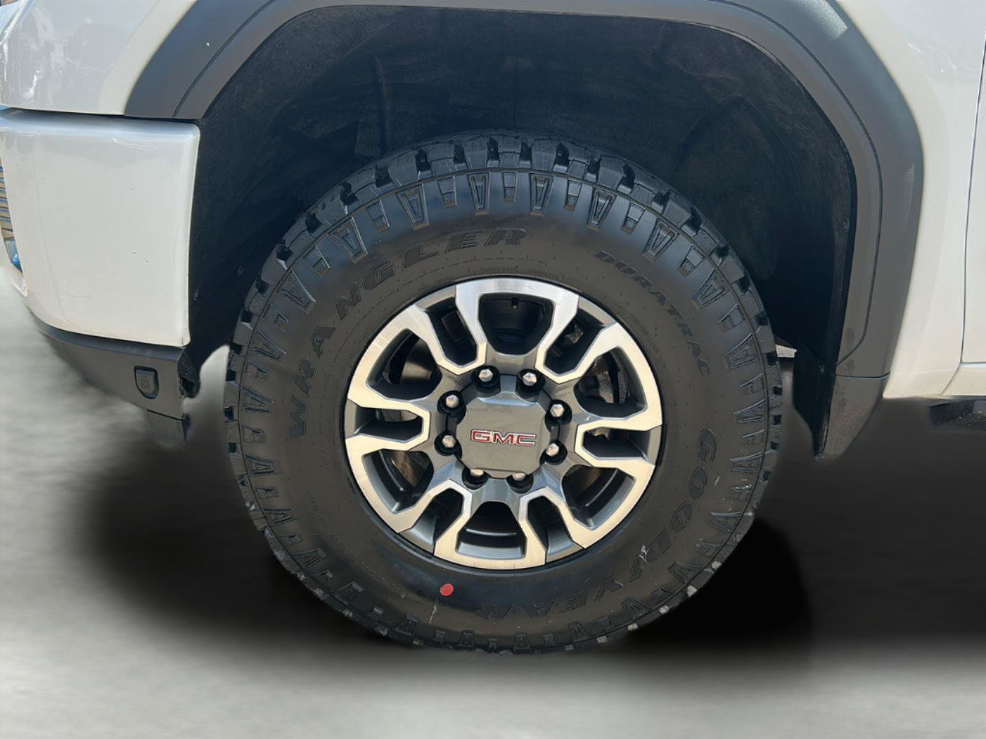 Used 2023 GMC Sierra 2500 AT4 w/ AT4 Preferred Package AWD/4WD image 30