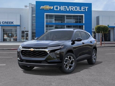 New 2026 Chevrolet Trax LT w/ Driver Confidence Package FWD image 7