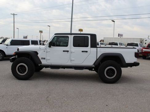 Used 2020 Jeep Gladiator Sport w/ Quick Order Package 24S image 12