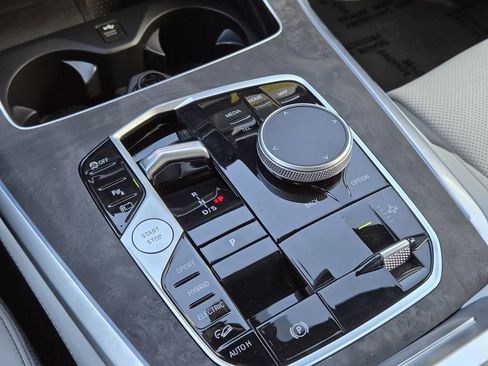 New 2026 BMW X5 xDrive50e w/ M Sport Package image 23