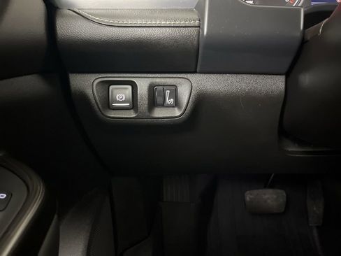 Used 2023 GMC Acadia SLT w/ Elevation Edition FWD image 61