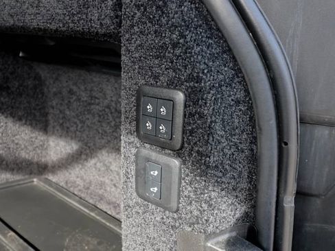 Used 2020 Land Rover Range Rover HSE image 47