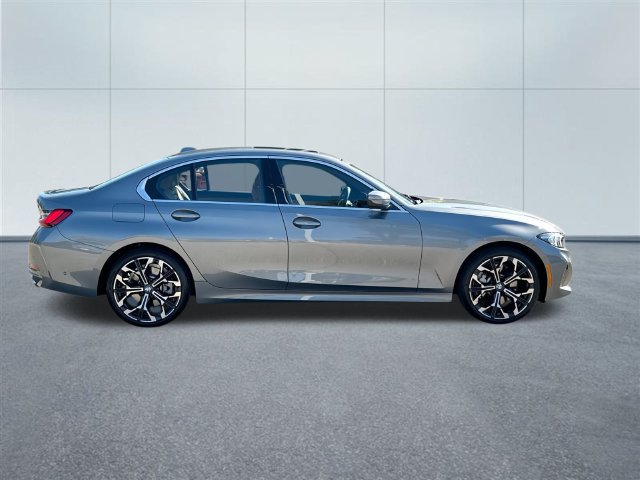 Used 2026 BMW 330i xDrive Sedan AWD/4WD image 14
