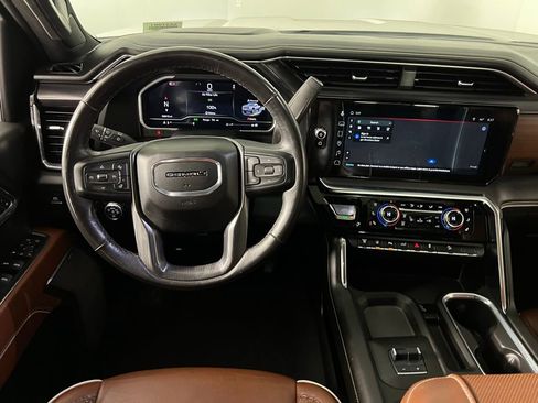 Used 2024 GMC Sierra 2500 Denali Ultimate image 14