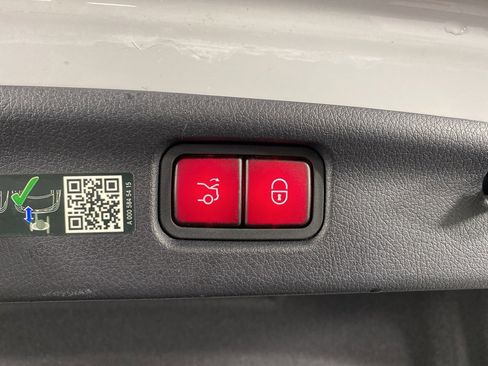 Used 2023 Mercedes-Benz C 43 AMG 4MATIC Sedan image 27