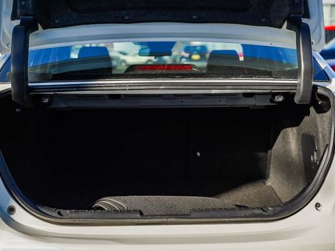 Used 2018 MAZDA MAZDA3 Sport image 26