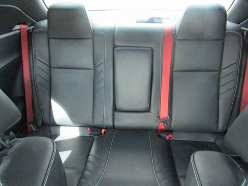 Used 2016 Dodge Challenger SRT Hellcat image 27