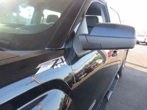 Used 2018 GMC Sierra 1500 SLE image 8