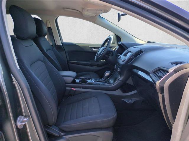 Used 2017 Ford Edge SE FWD image 19